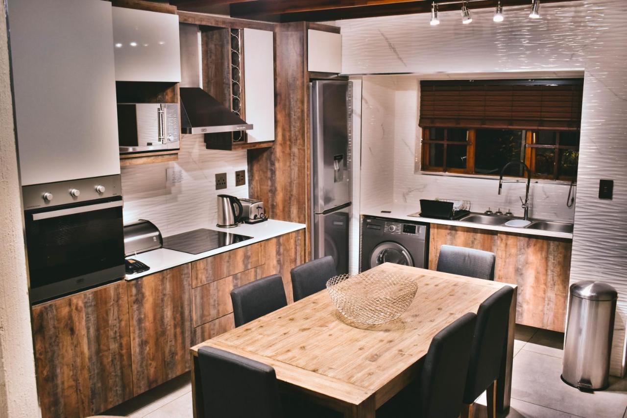 Inyamatane Luxury Lodge Хейзивю Екстериор снимка